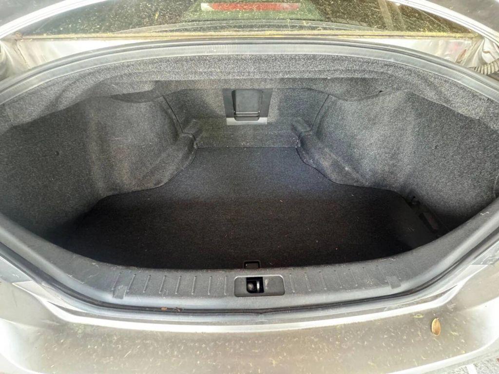 Infiniti M - Thumbnail 16