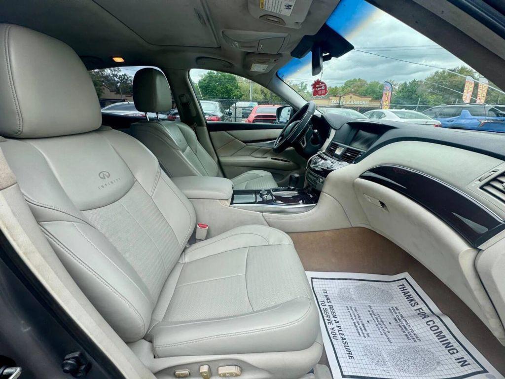 Infiniti M - Thumbnail 19