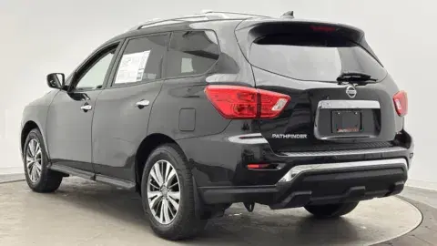 Nissan Pathfinder S - Thumbnail 6