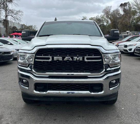 RAM 2500 CREW CAB - Thumbnail 3