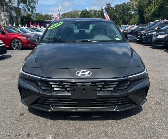 HYUNDAI ELANTRA - Thumbnail 3