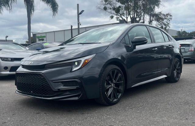 TOYOTA COROLLA - Thumbnail 2