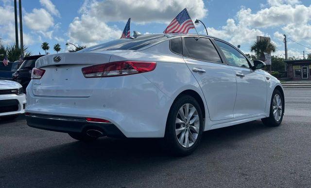 KIA OPTIMA - Thumbnail 5