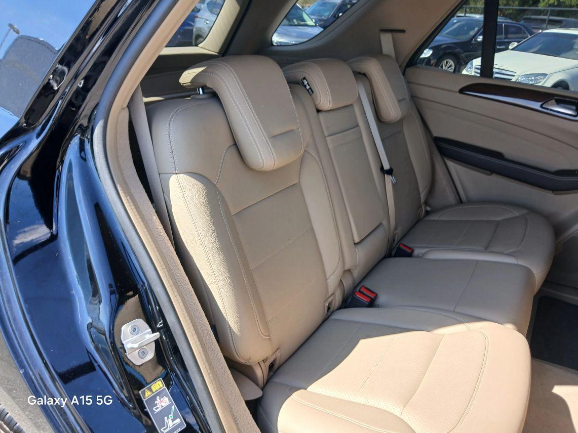 Mercedes-Benz M-Class - Thumbnail 15