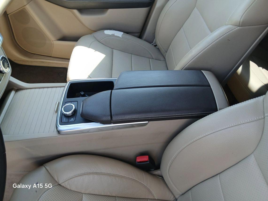 Mercedes-Benz M-Class - Thumbnail 8