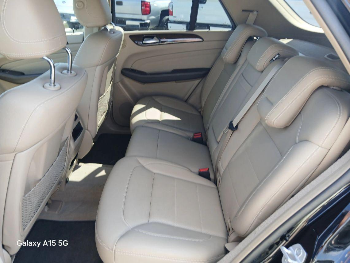 Mercedes-Benz M-Class - Thumbnail 12