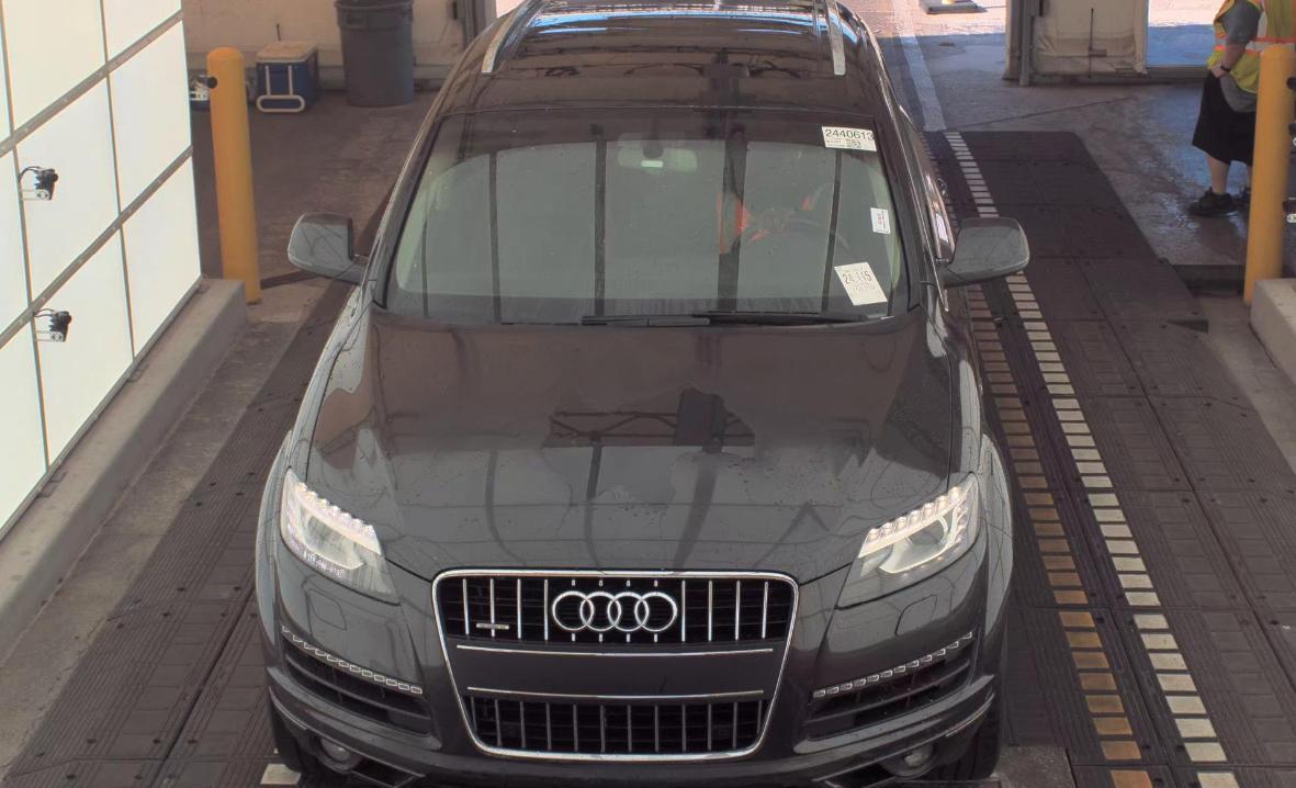 Audi Q73.0T Premium Plus 4Dr Suv Awd - Thumbnail 2