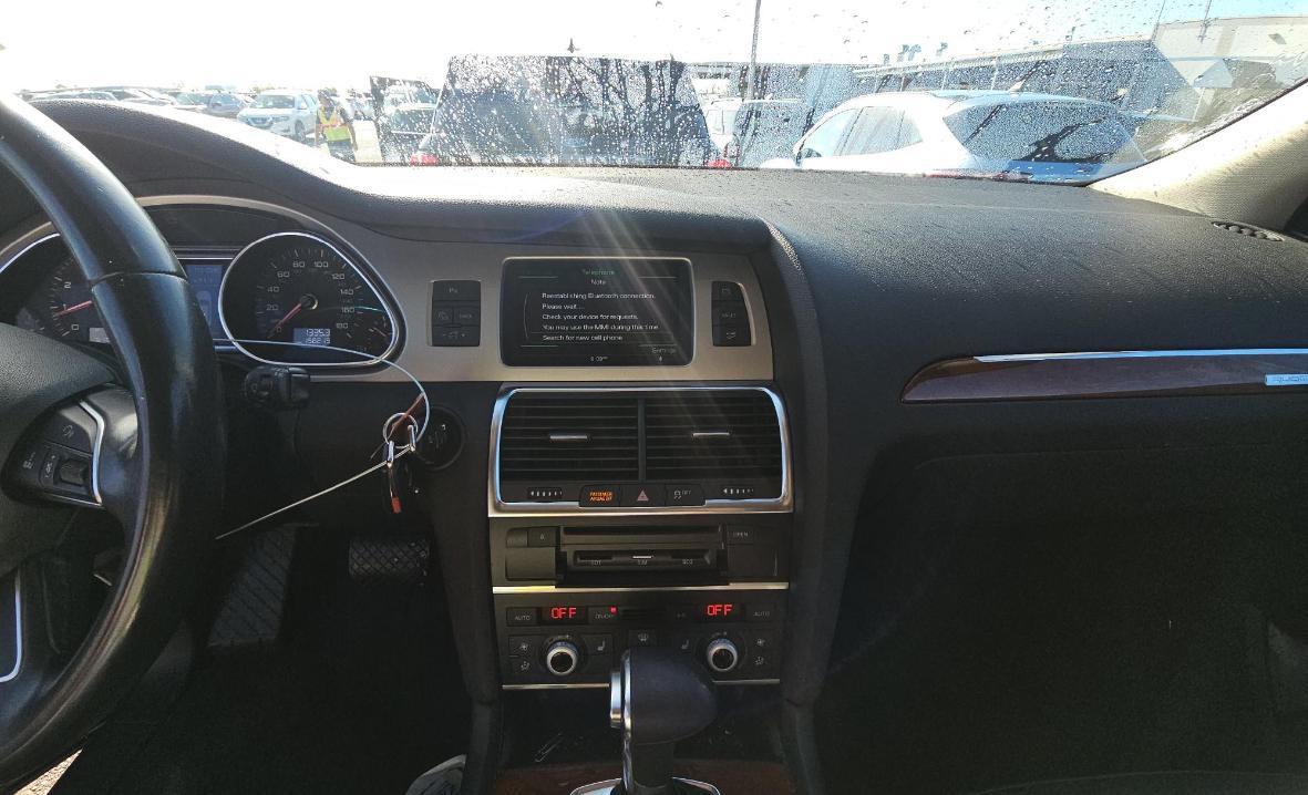 Audi Q73.0T Premium Plus 4Dr Suv Awd - Thumbnail 11