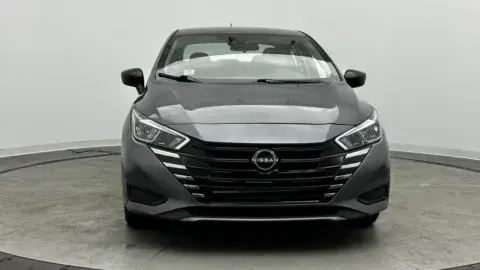 Nissan Versa S - Thumbnail 3