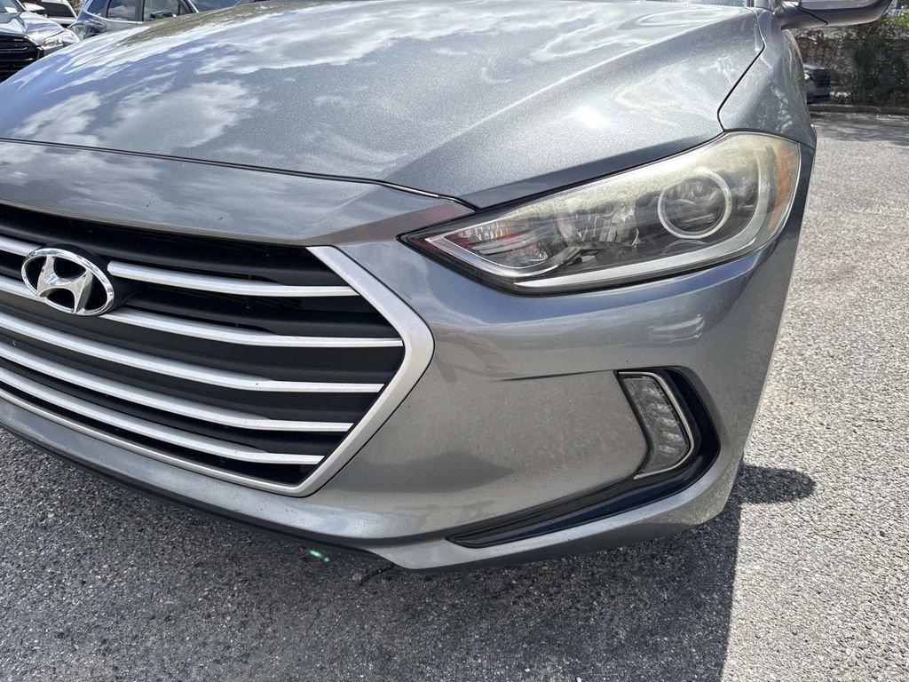 Hyundai Elantra Value Edition - Thumbnail 11