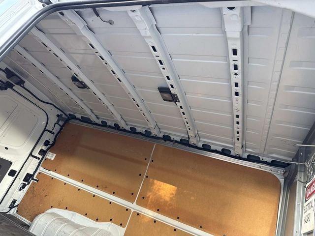 Nissan Nv2500 Hd Sv - Thumbnail 18