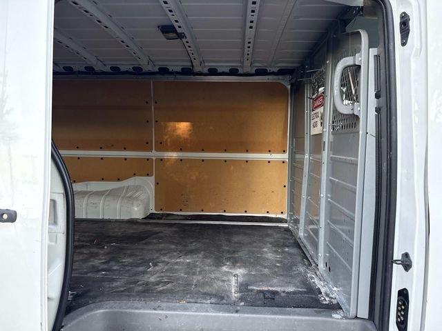 Nissan Nv2500 Hd Sv - Thumbnail 14