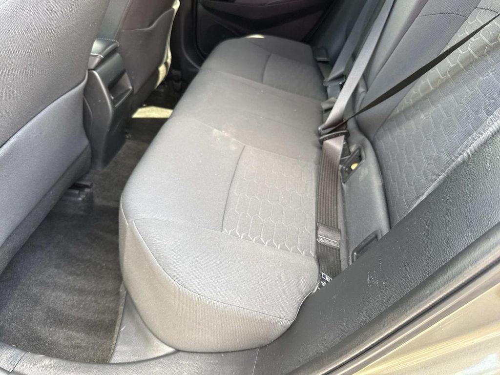 Toyota Corolla Hatchback Se - Thumbnail 17