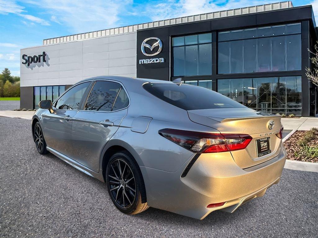 Toyota Camry Se - Thumbnail 8