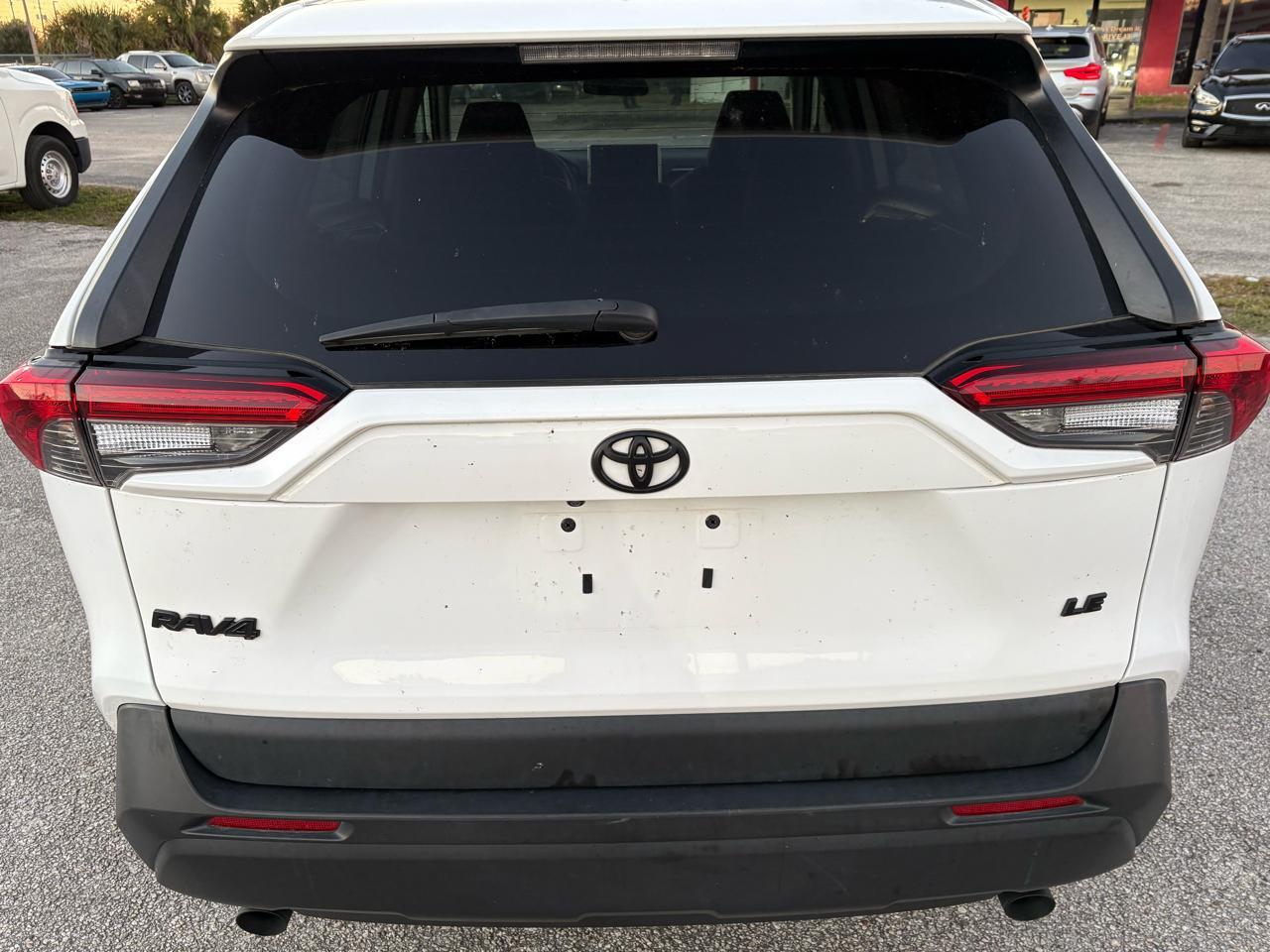 Toyota Rav4Le - Thumbnail 5