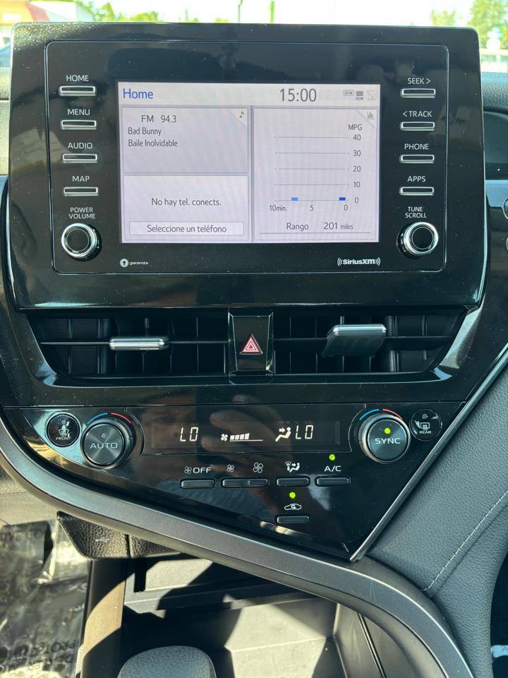 Toyota Camryse - Thumbnail 11