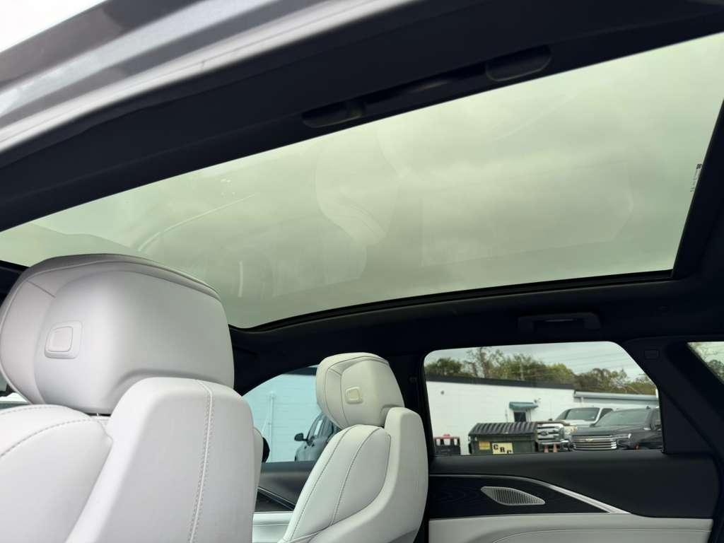 Cadillac Lyriqsport-2 - Thumbnail 14