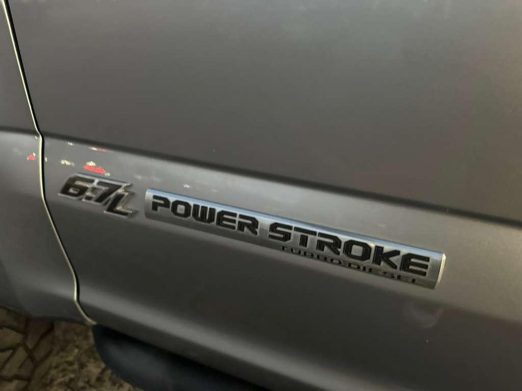 Ford F-250 Sdlariat Crew Cab 4Wd - Thumbnail 9