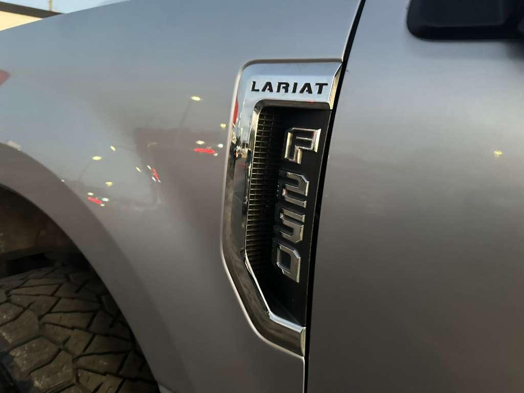 Ford F-250 Sdlariat Crew Cab 4Wd - Thumbnail 11