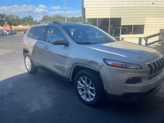 JEEP CHEROKEE - Thumbnail 4