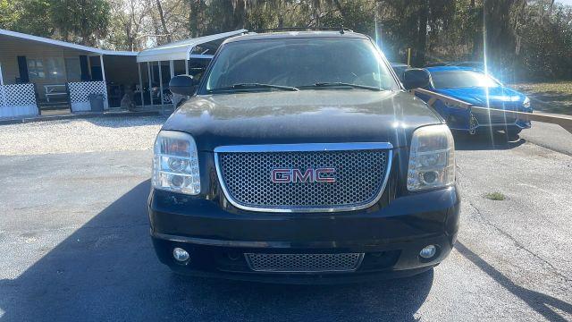 GMC YUKON XL 1500 - Thumbnail 2