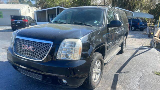 GMC YUKON XL 1500 - Thumbnail 3