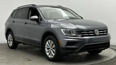 Volkswagen Tiguan S - Thumbnail 4