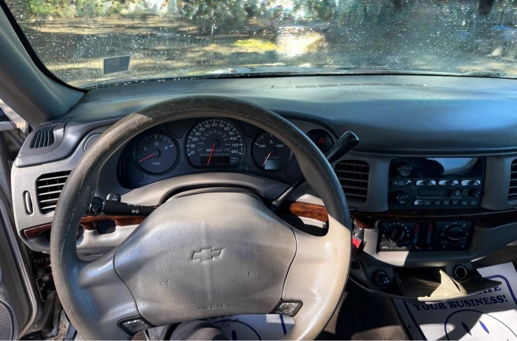 Chevrolet Impala Base - Thumbnail 8