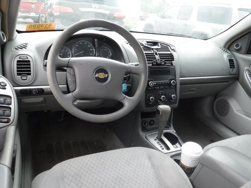 Chevrolet Malibu Ls - Thumbnail 4