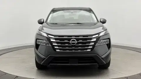 Nissan Rogue Sv - Thumbnail 3