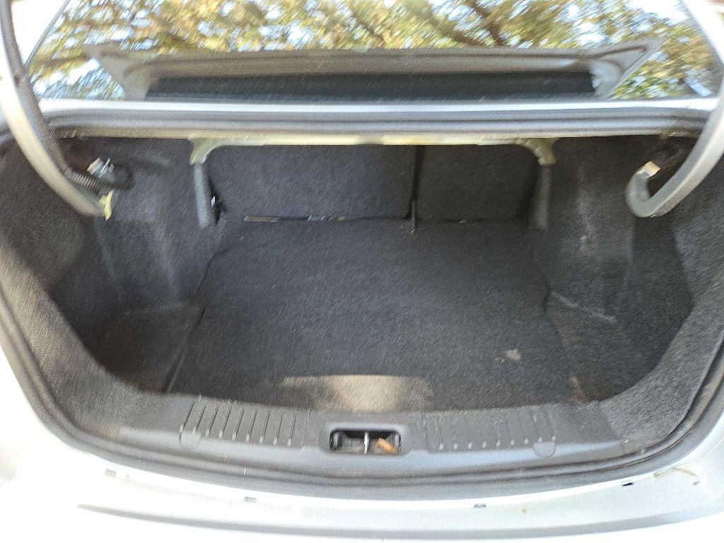 Ford Fiesta Se Sedan - Thumbnail 10