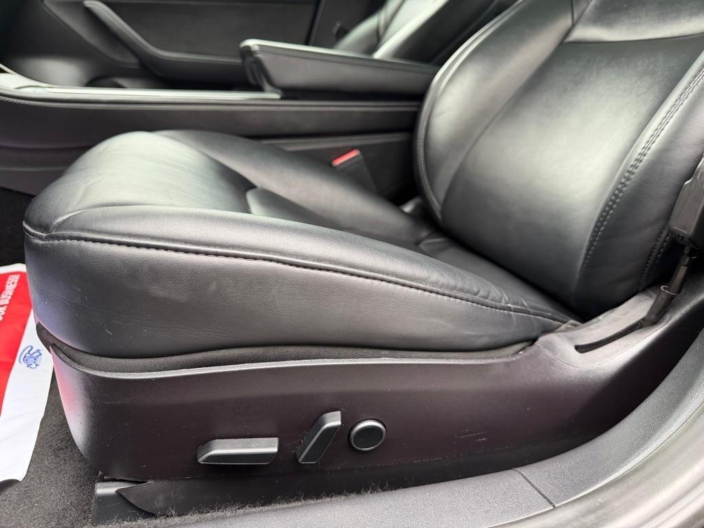 Tesla Model 3 Standard Range Plus - Thumbnail 17