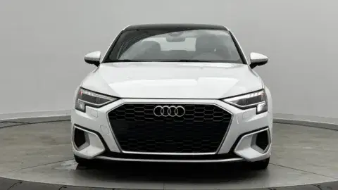 Audi A3 Premium - Thumbnail 3