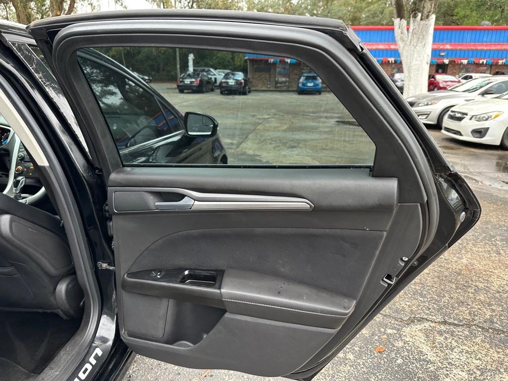 Ford Fusion Se - Thumbnail 17