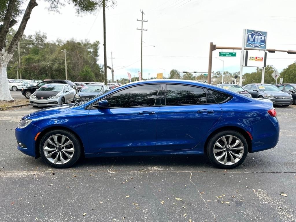 Chrysler 200 S - Thumbnail 3