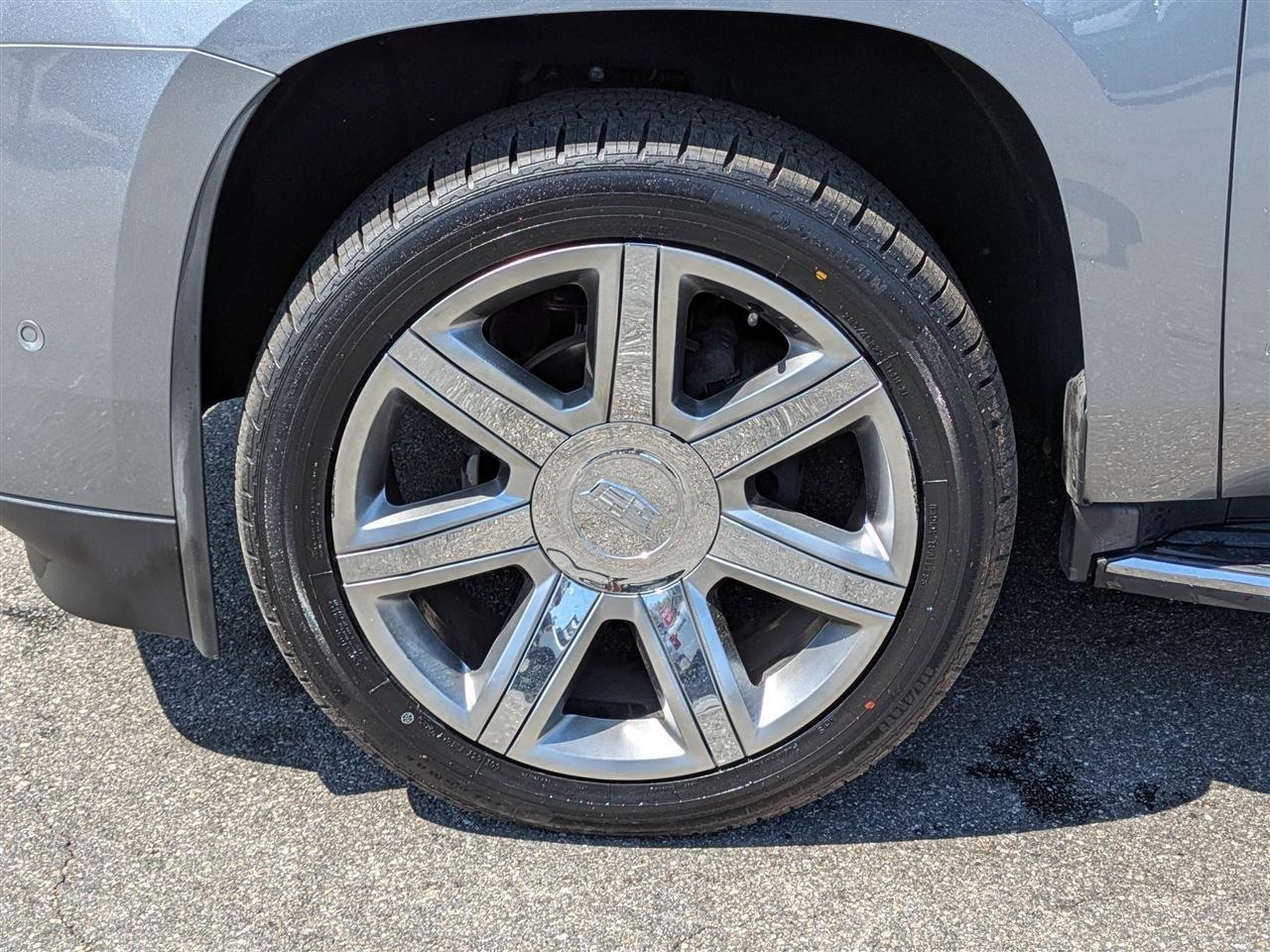 Cadillac Escaladeluxury 2Wd - Thumbnail 10