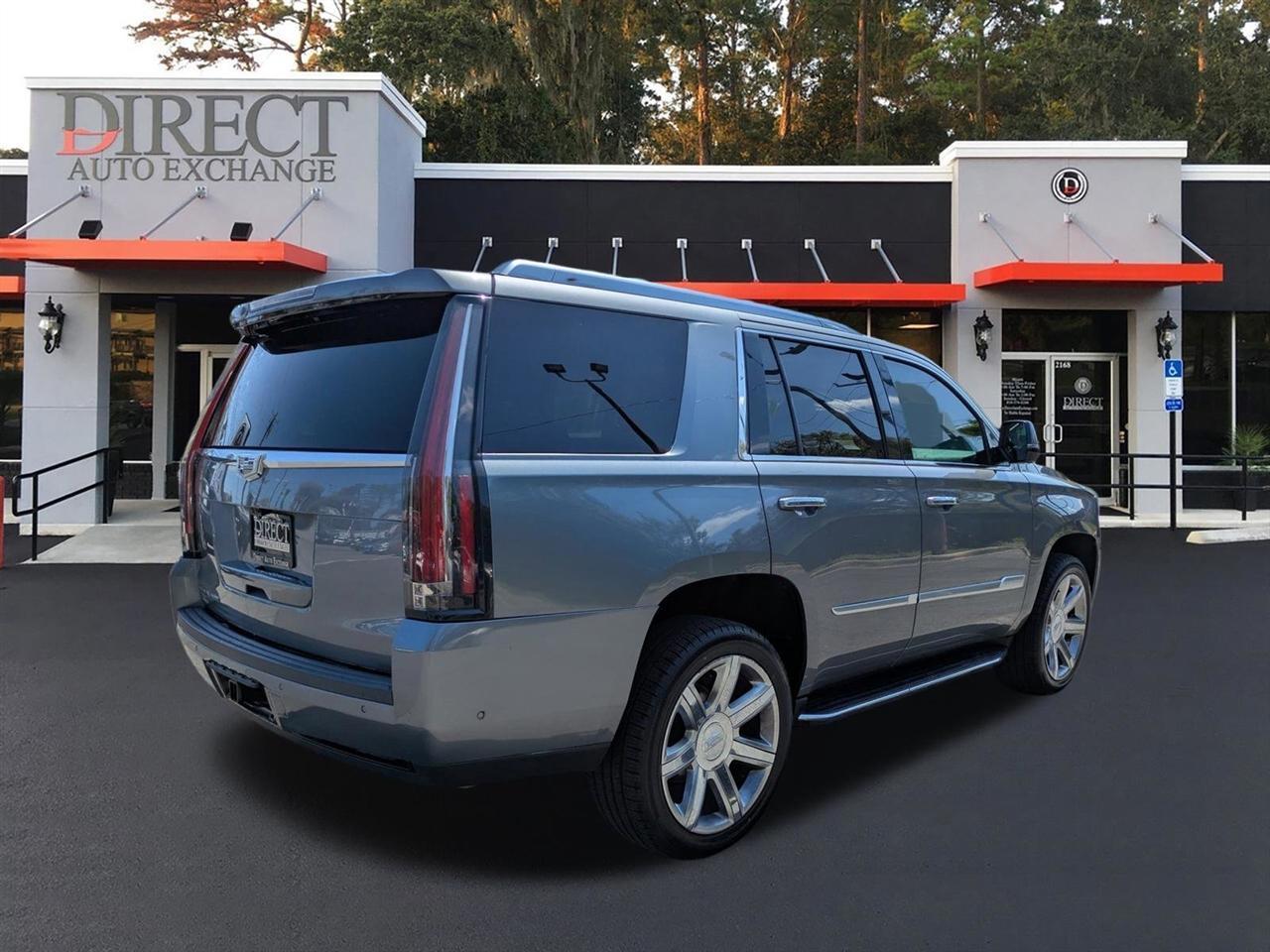 Cadillac Escaladeluxury 2Wd - Thumbnail 4