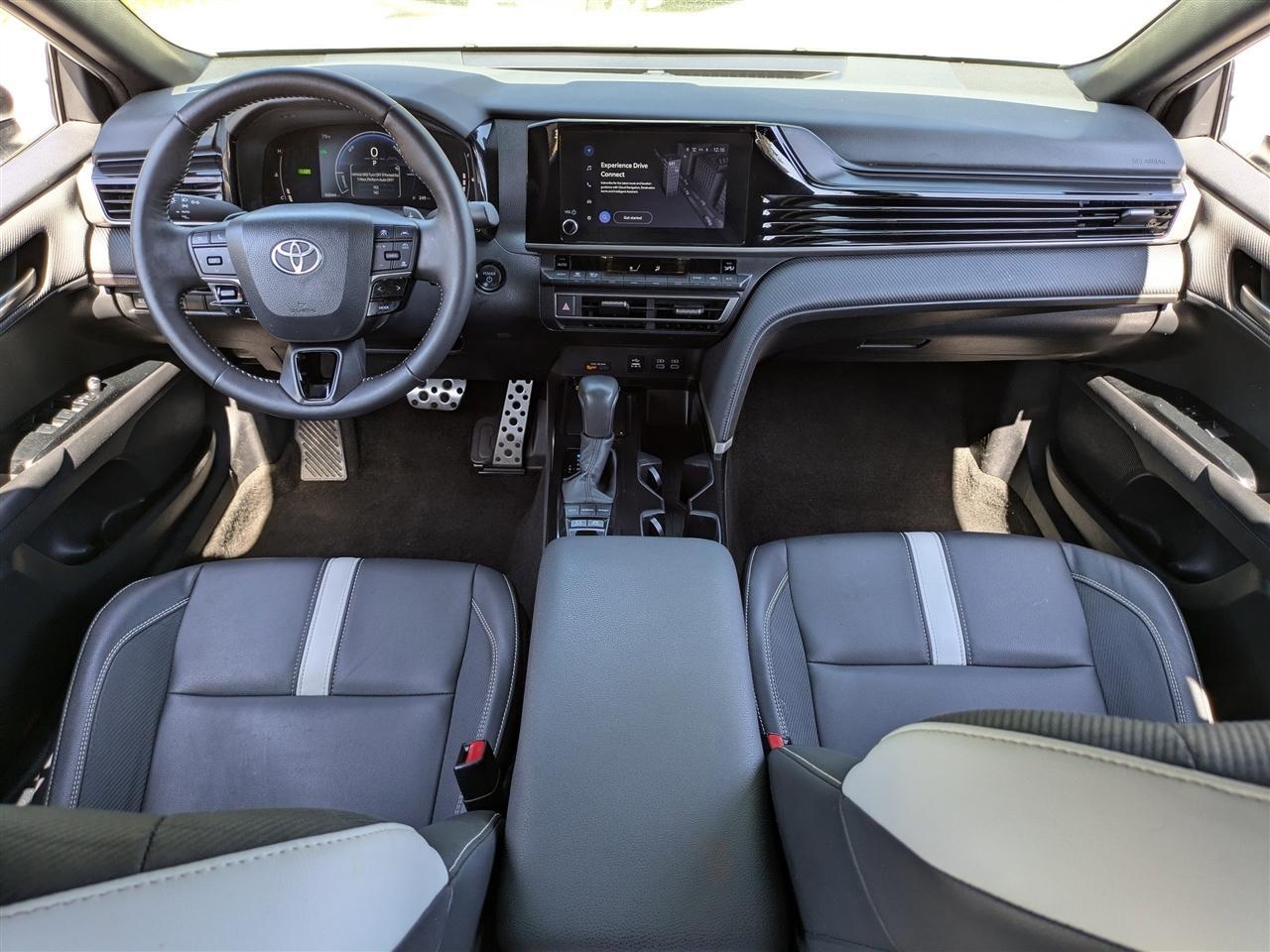 Toyota Camry Hybridxle - Thumbnail 14