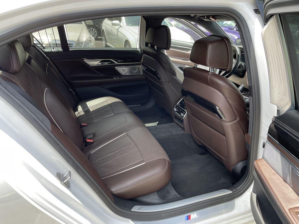 Bmw 7-Series750Xi - Thumbnail 19