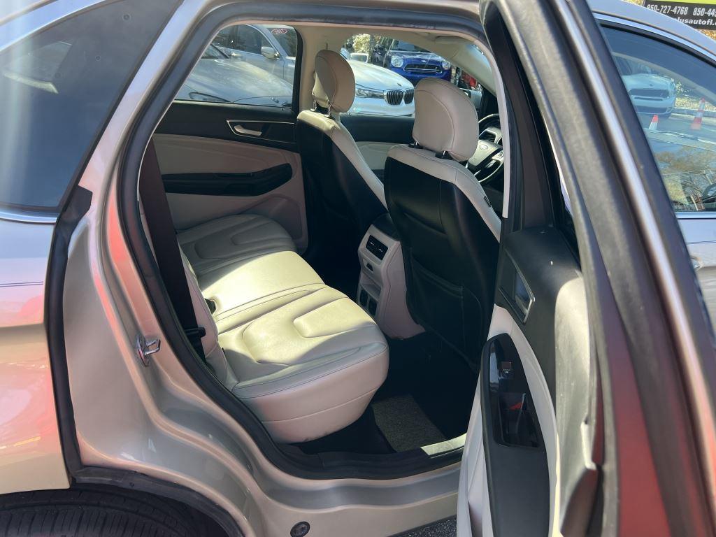 Ford Edgetitanium 4D Suv Fwd - Thumbnail 8