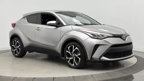 Toyota C-Hr Xle - Thumbnail 4