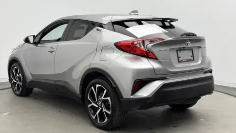 Toyota C-Hr Xle - Thumbnail 6