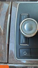 Mercedes-Benz E-Class - Thumbnail 2