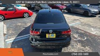 Volkswagen Jetta - Thumbnail 15