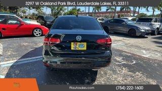 Volkswagen Jetta - Thumbnail 16