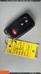 Toyota Prius - Thumbnail 4