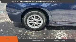 Toyota Prius - Thumbnail 20