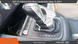 Volkswagen Jetta - Thumbnail 3