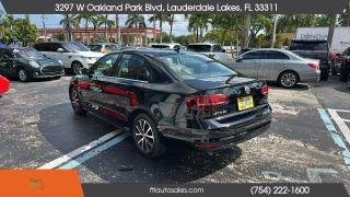 Volkswagen Jetta - Thumbnail 14