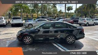 Volkswagen Jetta - Thumbnail 13